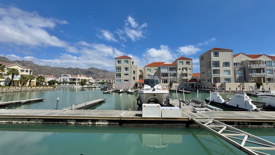 3 Bedroom Property for Sale in Harbour Island Western Cape